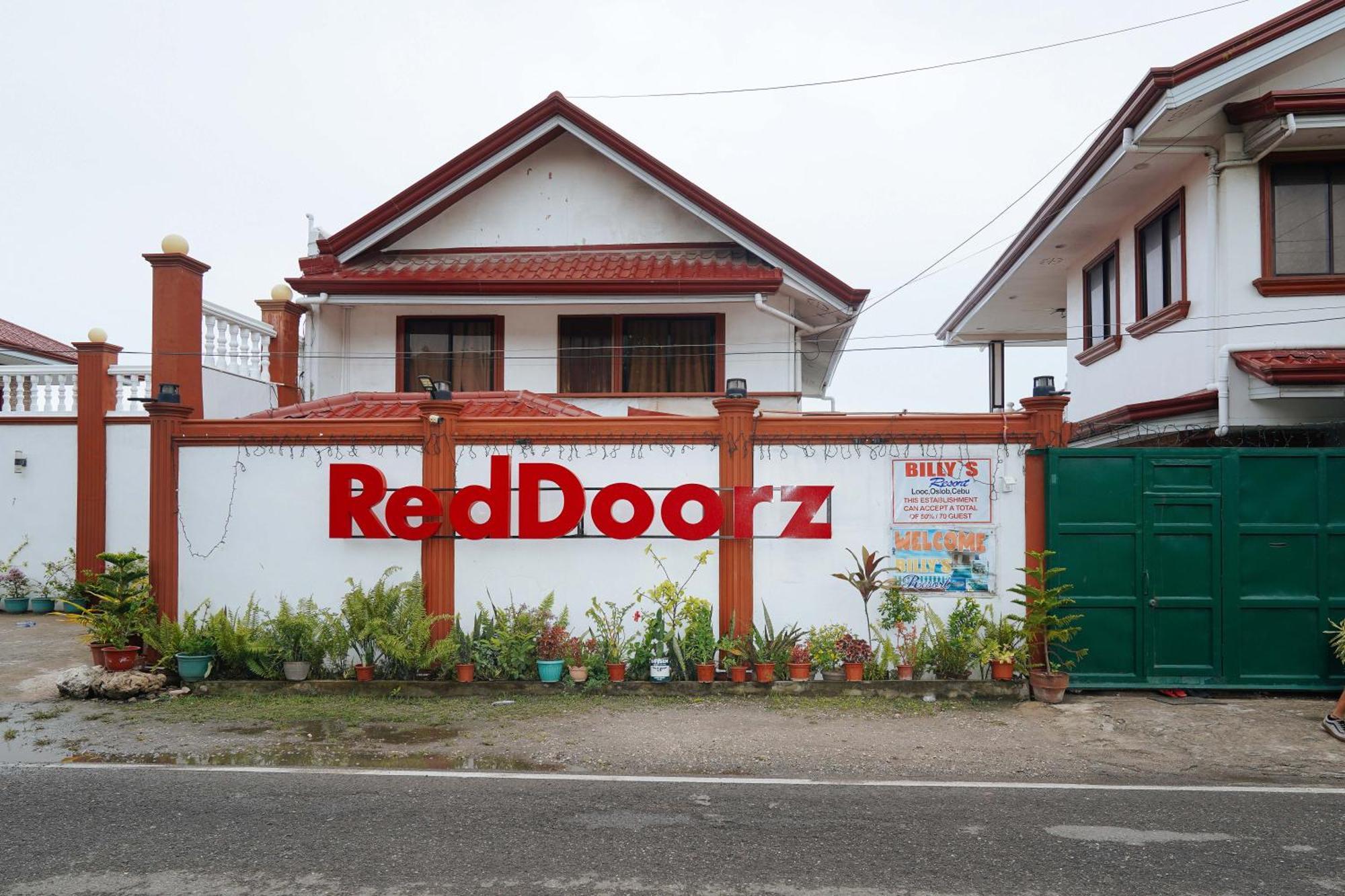 Reddoorz Plus At Billy'S Resort 오슬롭 외부 사진